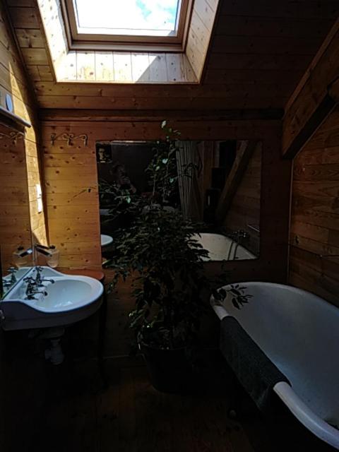 Au Coeur De Saint Agreve -Sejour Chez L'Habitant Экстерьер фото